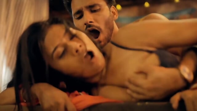 Hot Aunty Hip