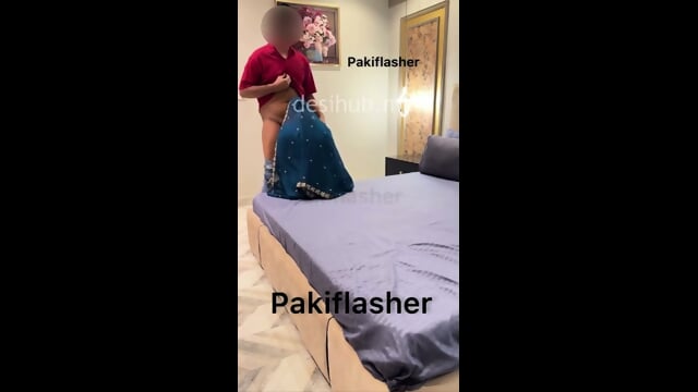 Pakistani Milf Saniapaki Fucked Hard by Pizza Delivery Guy
