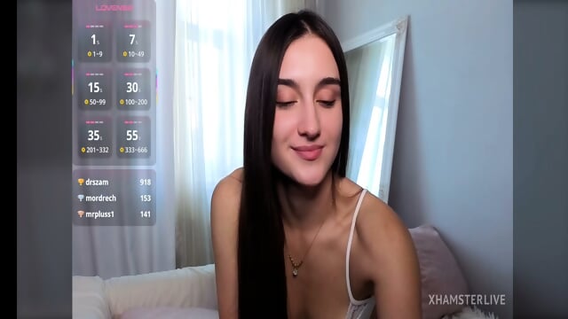 Hi Kelly Showing Her Fit Ass In A Webcam Show