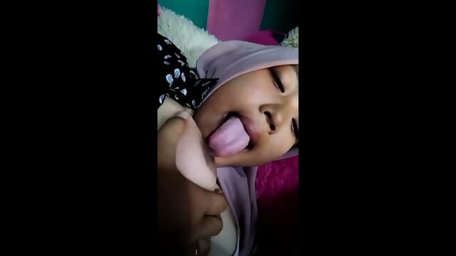 Pap Nenen Jilbab
