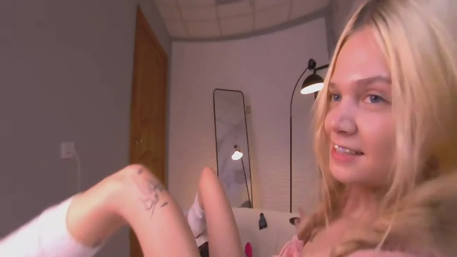 Serenacrystall StripchatVR 2026 10 03T02 08 47 03 00 F120 LR