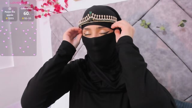 Rawiya Have A Black Outfit And Veil
