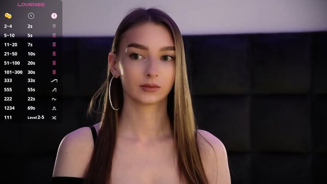 Notelis Cute Teen With Green Eyes And Long Legs