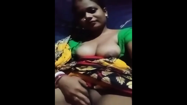Bengali Boudi fingering herself for BF