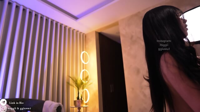 Latina Gigi Ulala 26 10 07