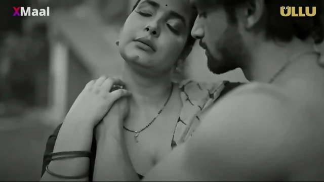 Pehelban ne sexy bhabhi ke sath ki jabardast kasrat. Bhabhi ke pure badan se nikala pani. Ullu indian web series. Besharam Episode 2.